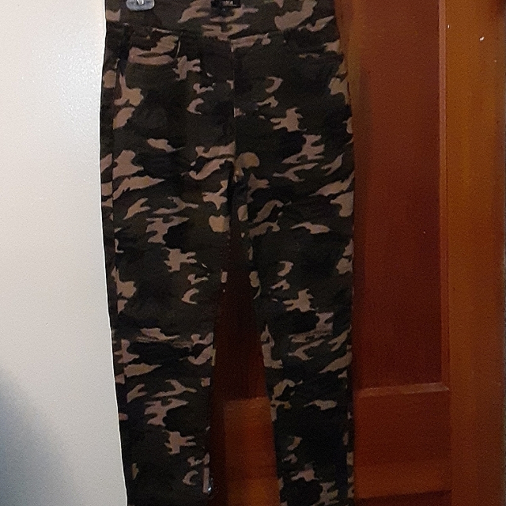 8th of LA Camo Pants